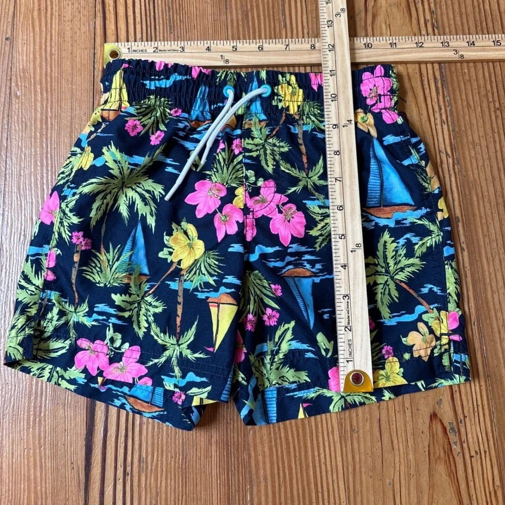 Old Navy Swim Trunks Boys Navy Tropical Floral Sailboat‎ SIZE 6/7